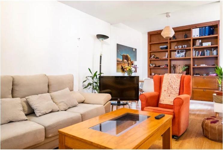 Acogedora Habitacion En Apartamento Compartido Amplio Y Centrico กรานาดา ภายนอก รูปภาพ